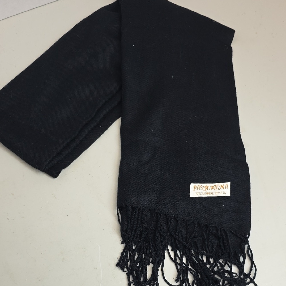 Pashmina Black Scarf with Fringe Tassels 70% Cashmere 30% Seta
